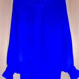 Women’s blue long sleeve top